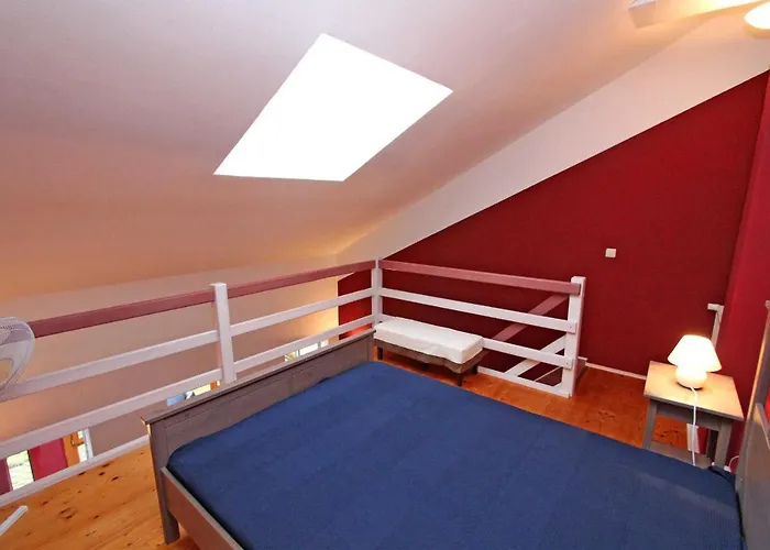 10360 Апартаменты Миров